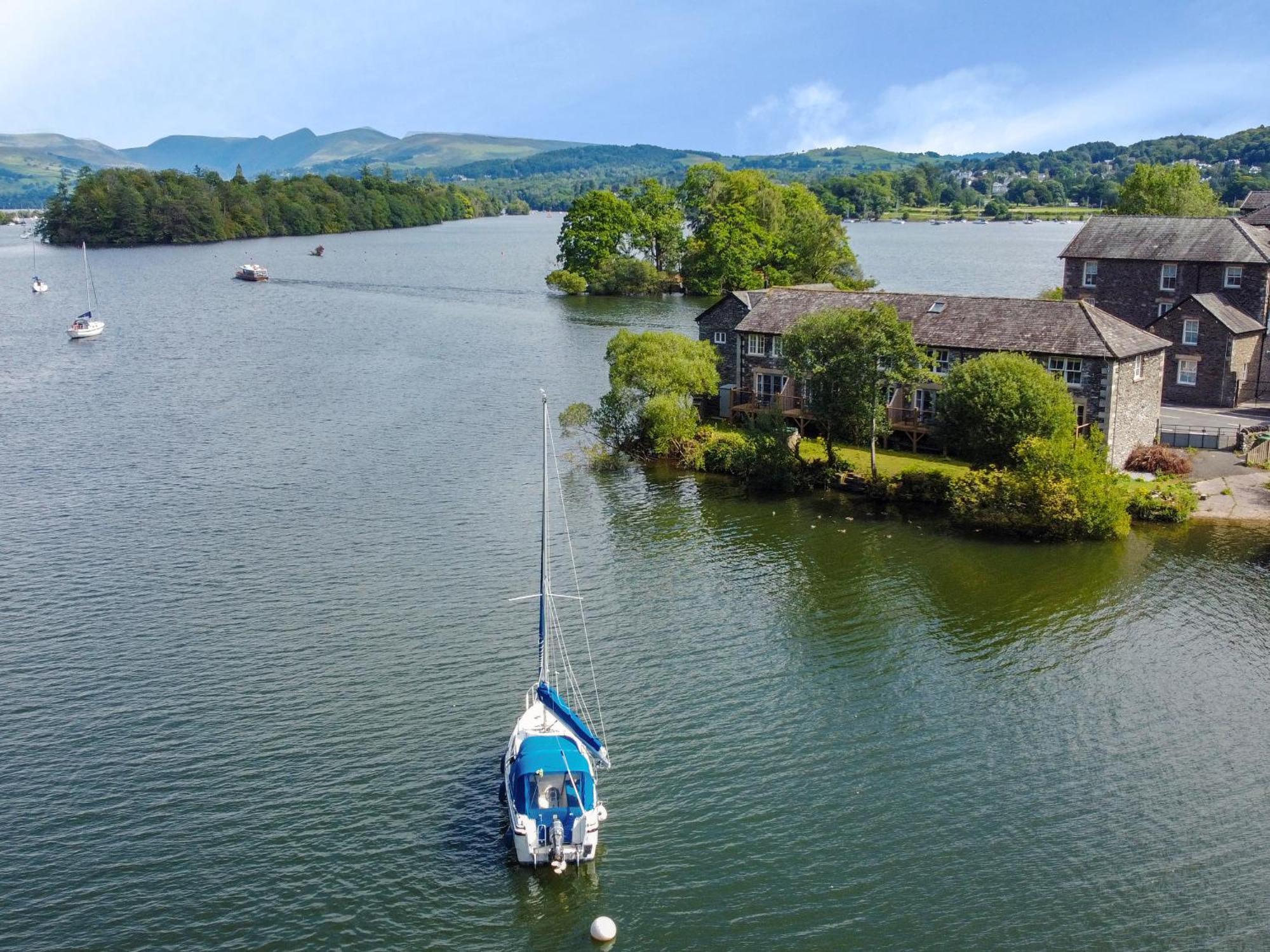Gilson Villa Ambleside Exterior photo
